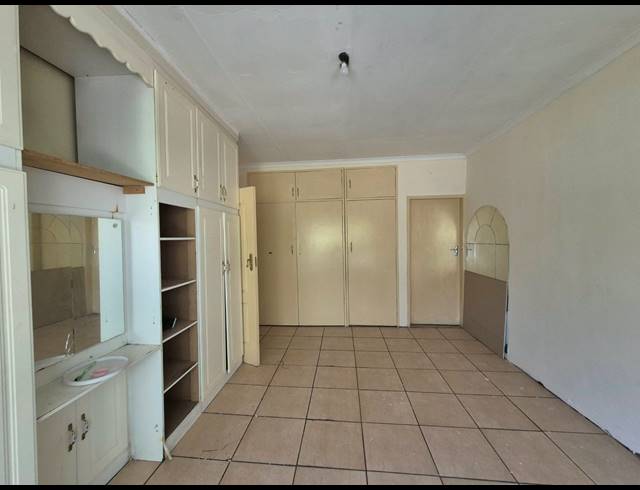 3 BEDROOM FREESTANDING FOR SALE IN ELANDSRAND